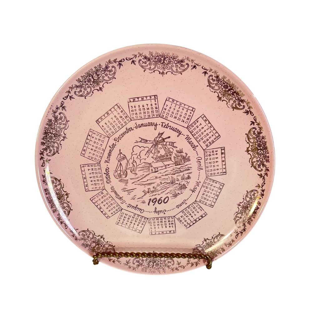 Vintage Taylor Smith Taylor Pebbleford Pink 1960 Calendar‎ Plate Gold Filigree